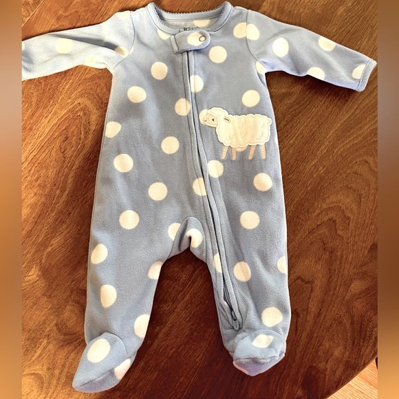 Carters Sleeper - Picture 1 of 1